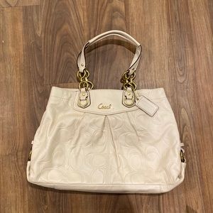 Excellent Coach Genuine Leather Shoulder Bag
